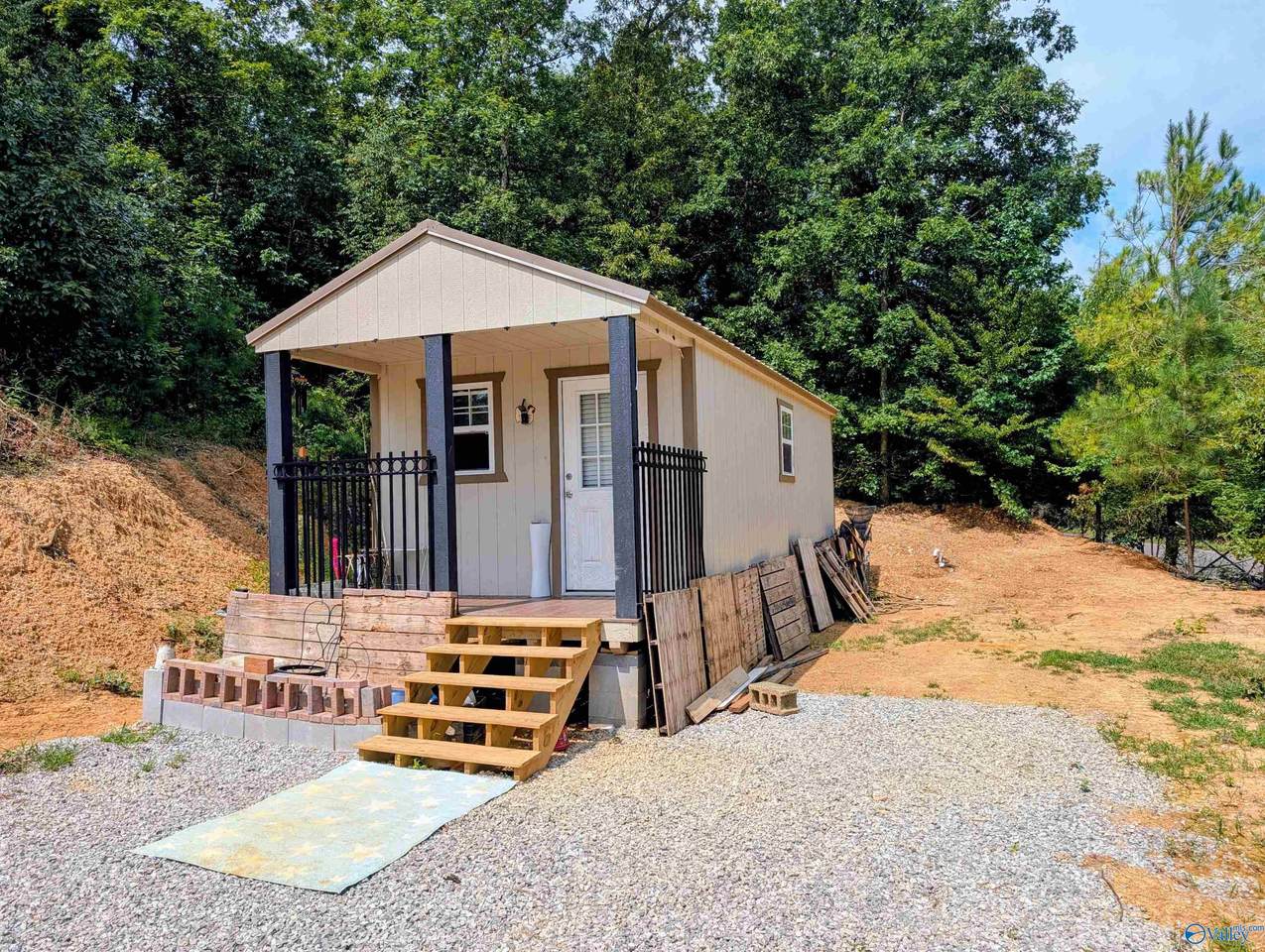 105 County Road 1516 - Photo 1