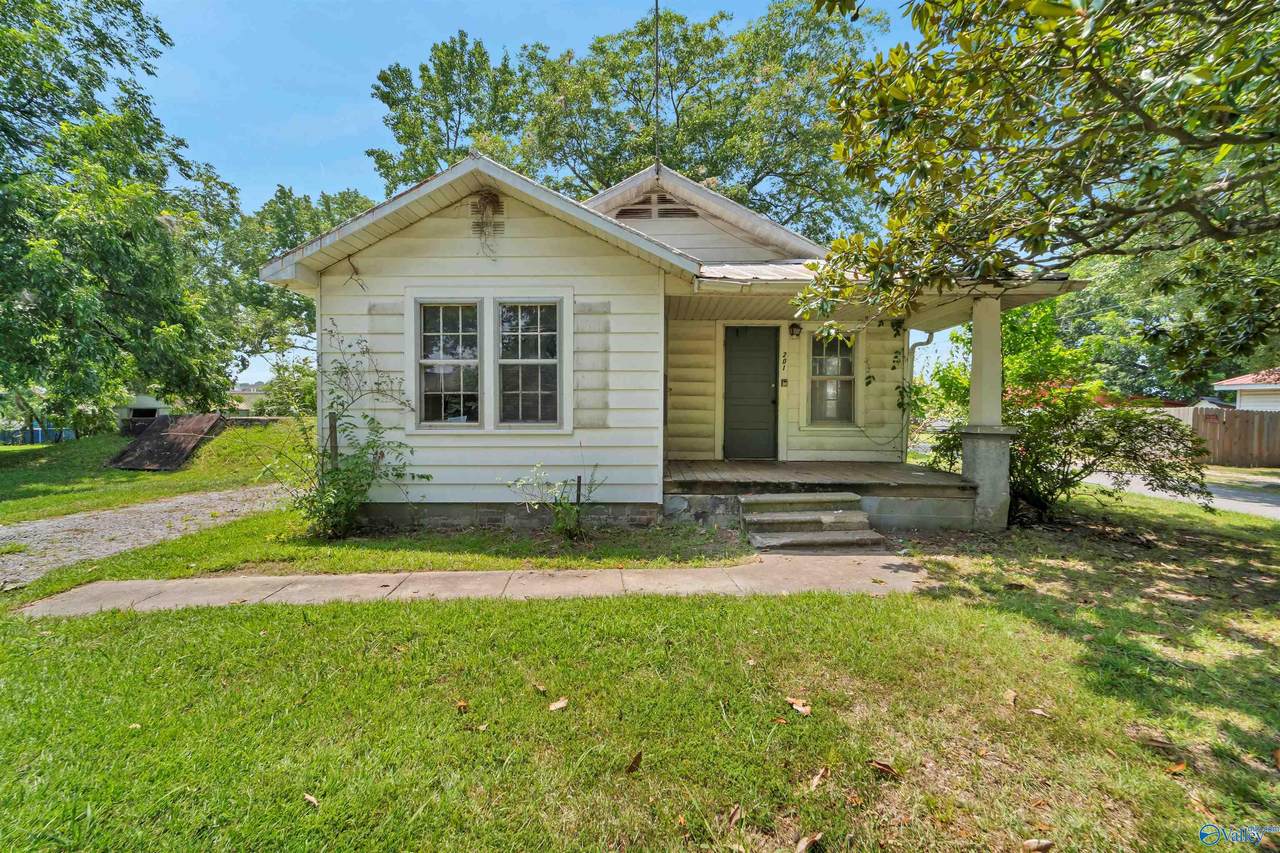 201 Stewart Street Sw - Photo 1