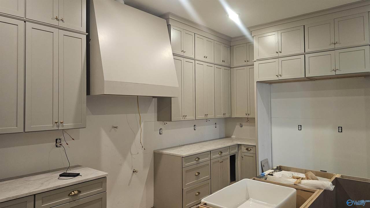 https://bt-photos.global.ssl.fastly.net/nalmls/1280_boomver_1_21925484-2.jpg