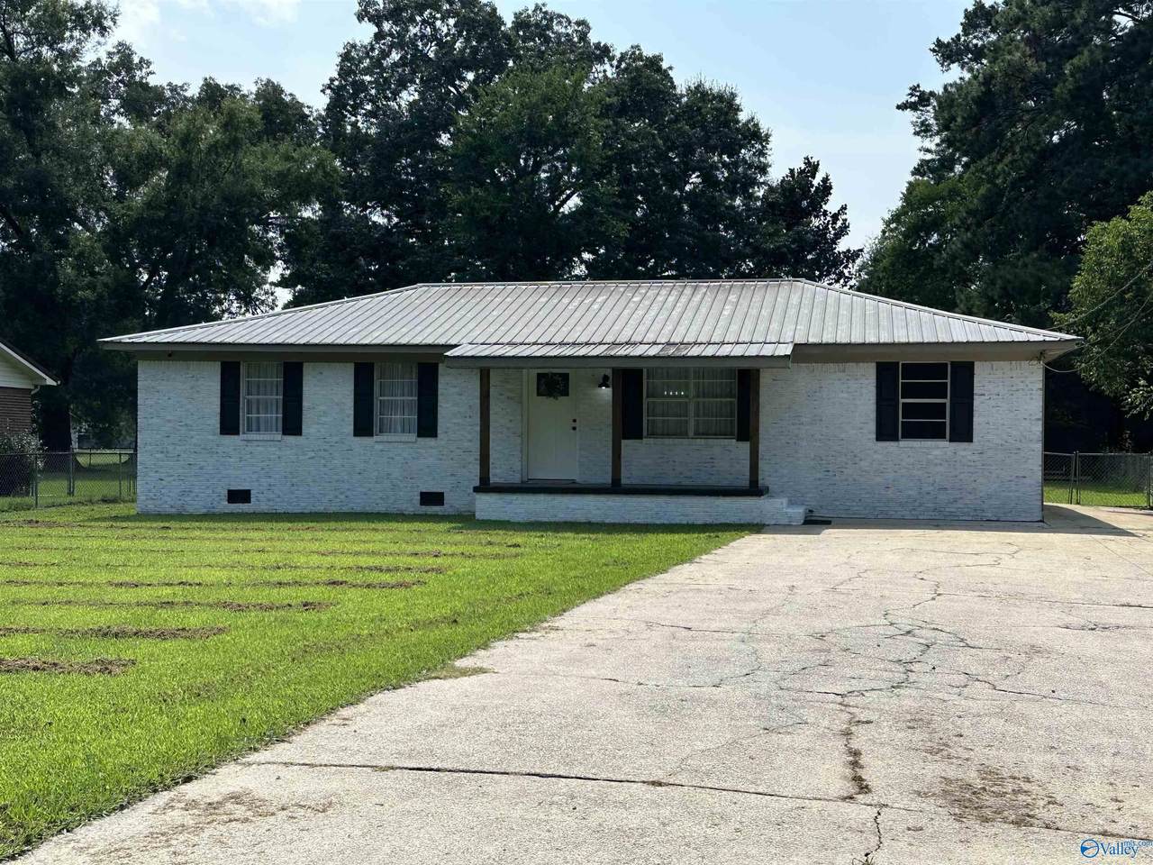 724 Owens Avenue - Photo 1