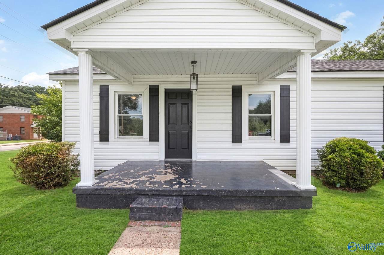 810 Sanders Street - Photo 1