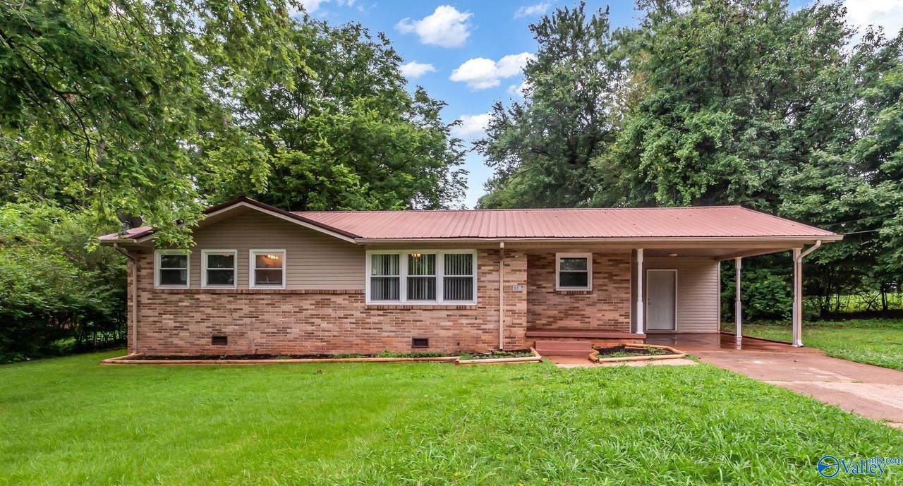 3121 Greenhill Drive - Photo 1