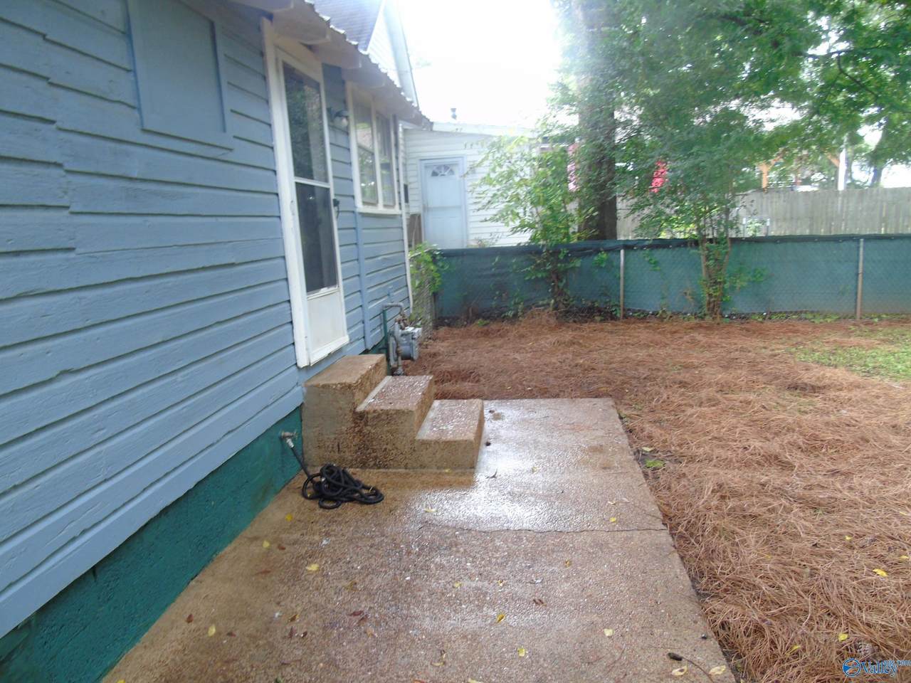 https://bt-photos.global.ssl.fastly.net/nalmls/1280_boomver_1_21925859-2.jpg