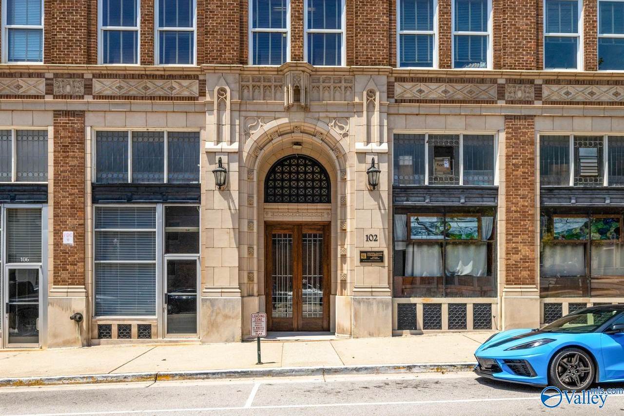 102 Clinton Avenue - Photo 1