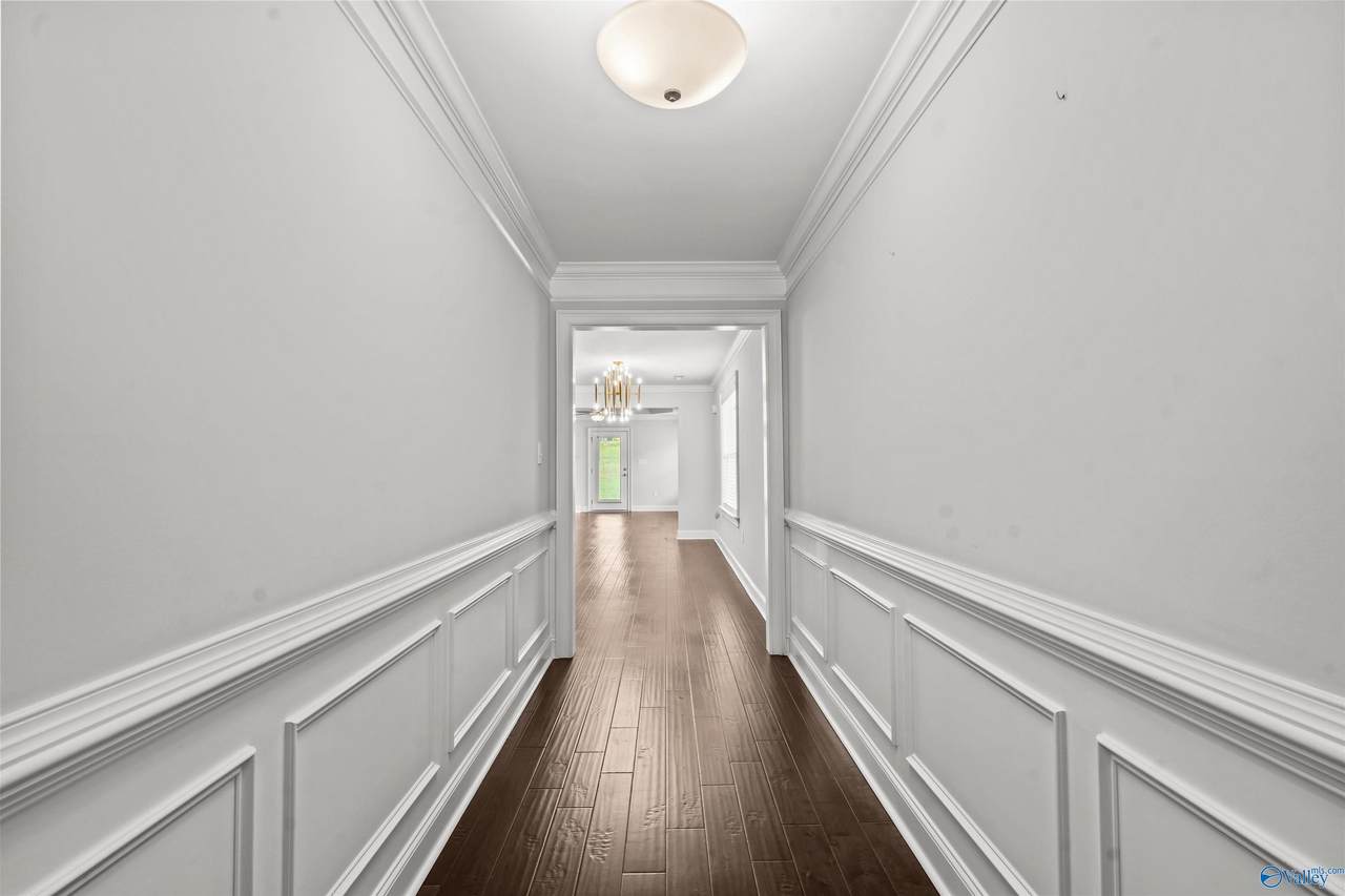 https://bt-photos.global.ssl.fastly.net/nalmls/1280_boomver_1_21925989-2.jpg