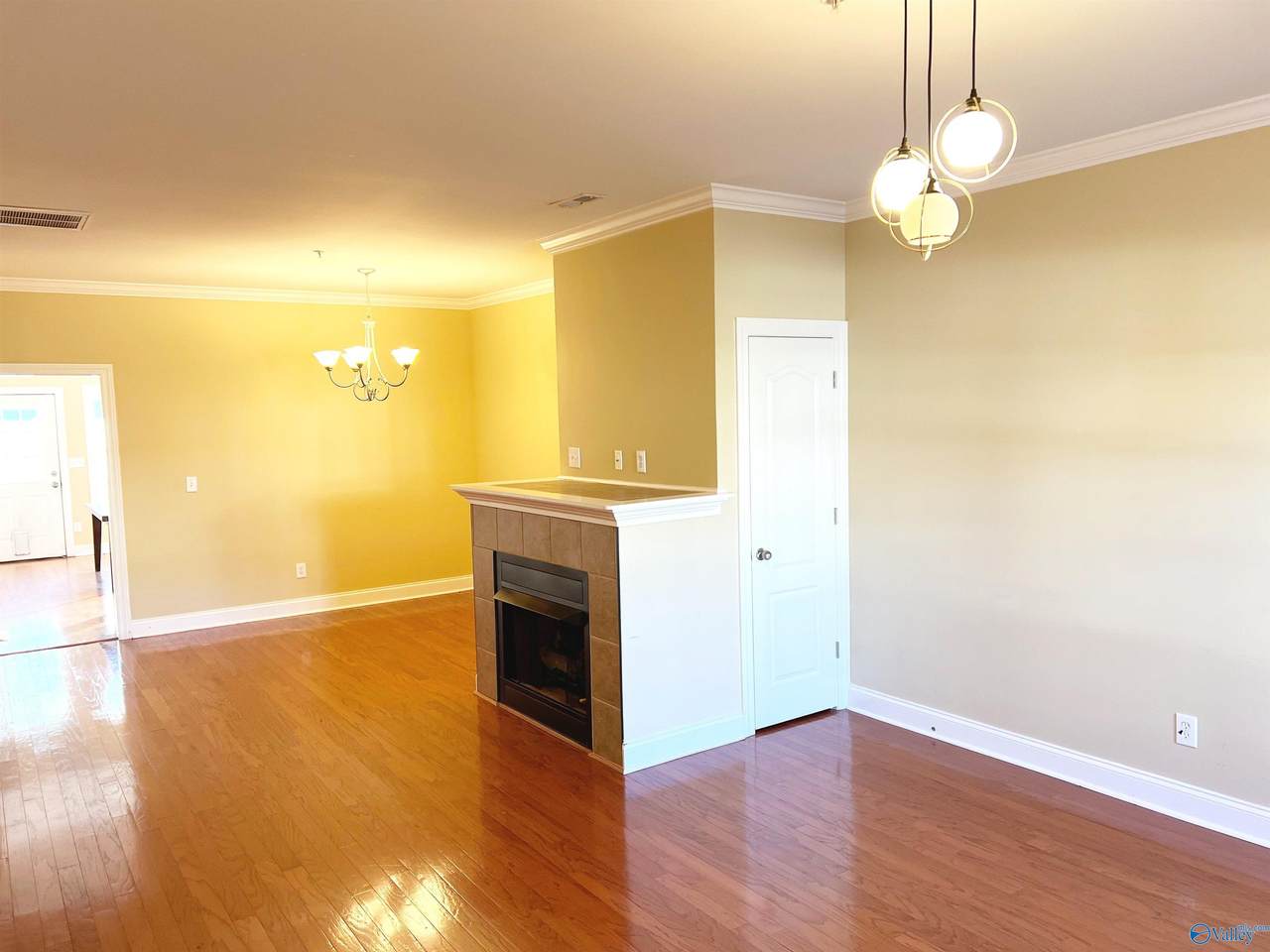 https://bt-photos.global.ssl.fastly.net/nalmls/1280_boomver_1_21926225-2.jpg
