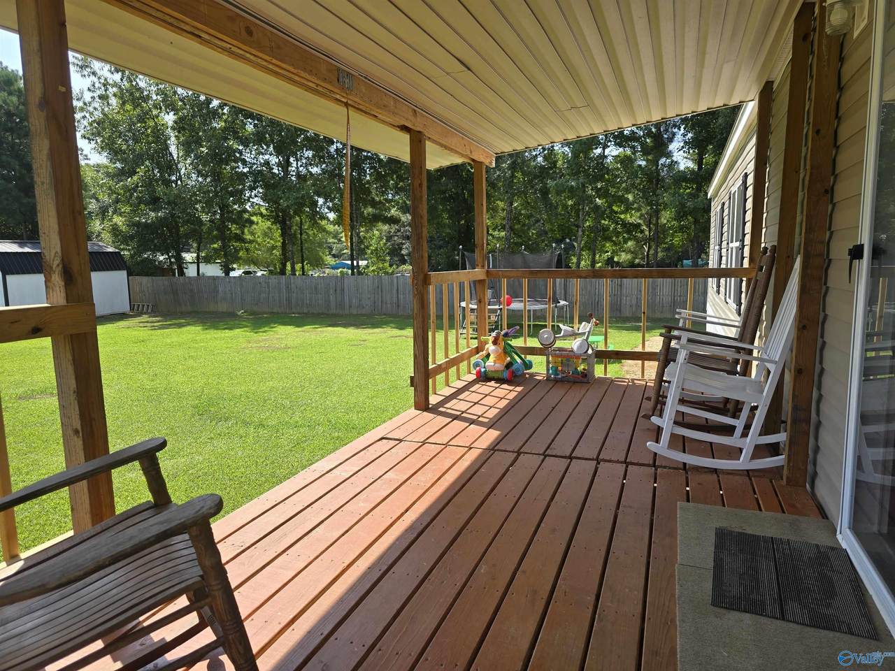 https://bt-photos.global.ssl.fastly.net/nalmls/1280_boomver_1_21926784-2.jpg