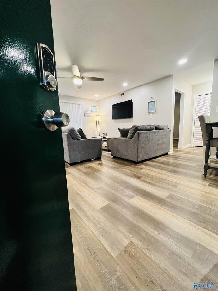 6612 Willow Pointe Drive - Photo 1