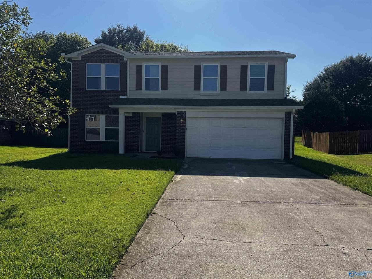 354 Jasmine Drive - Photo 1