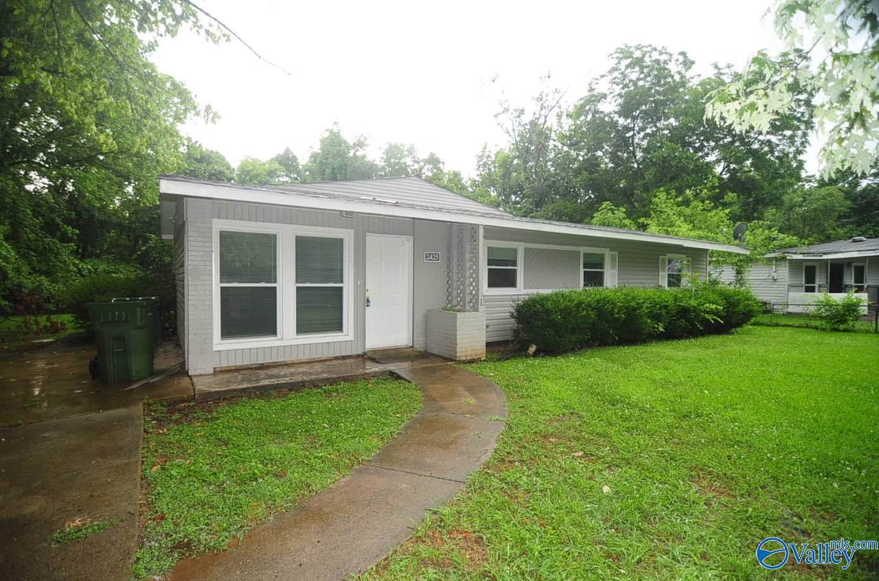 2425 Tuxedo Drive - Photo 1