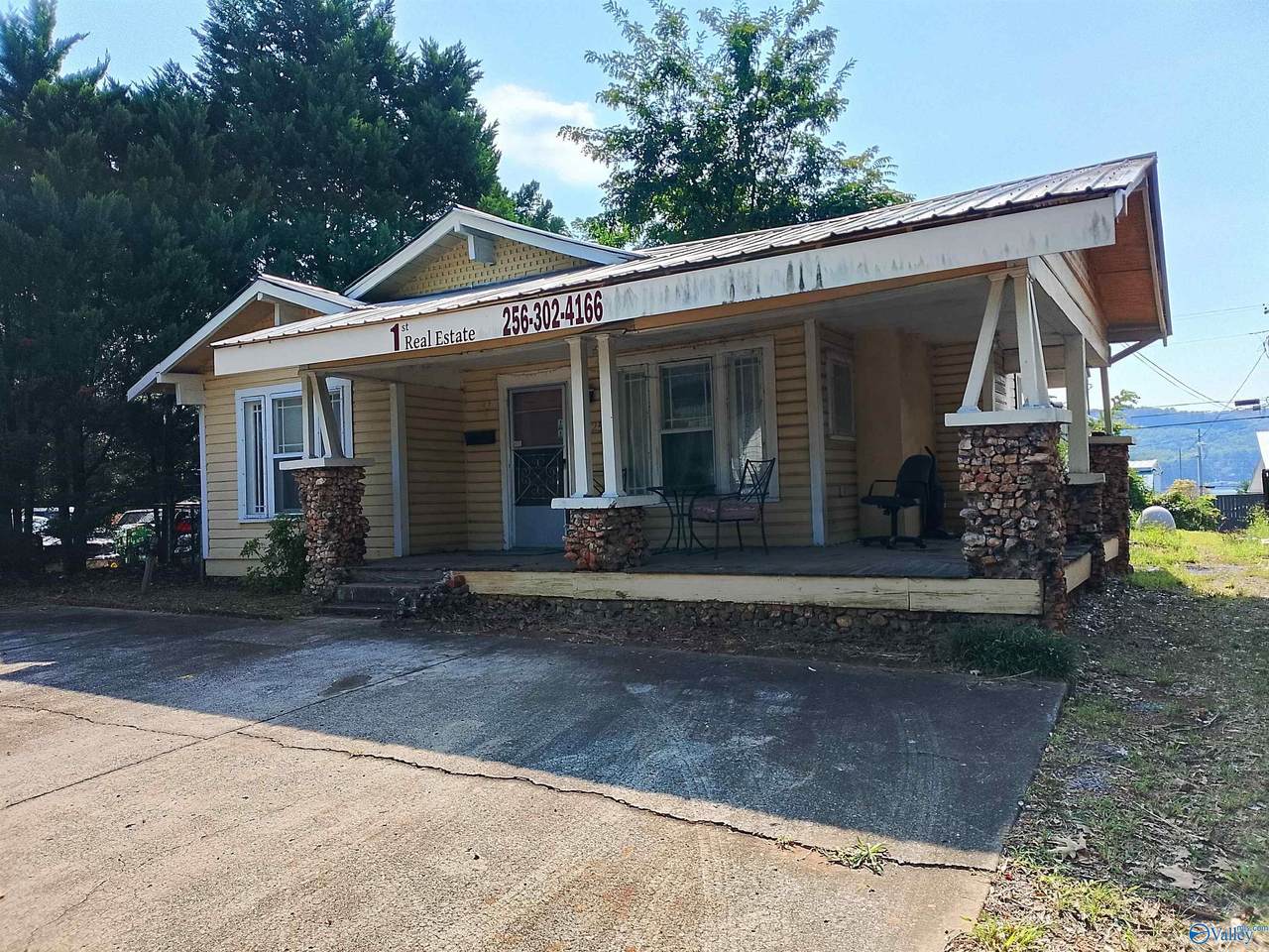 1625 Gunter Avenue - Photo 1