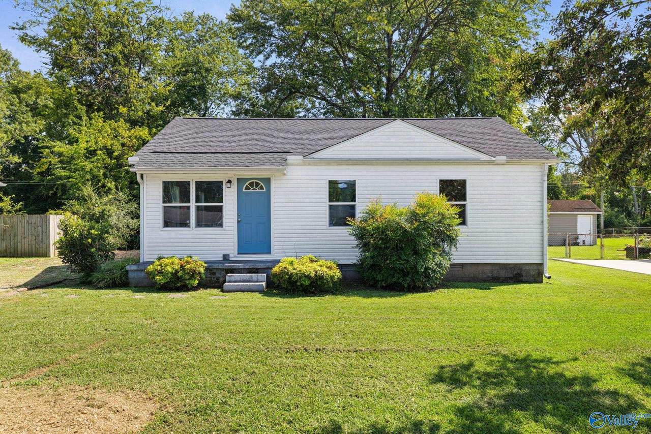 1824 Oakwood Avenue - Photo 1