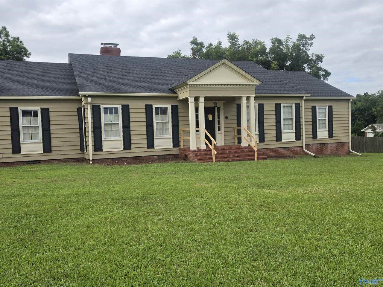 616 East Main Street - Photo 1