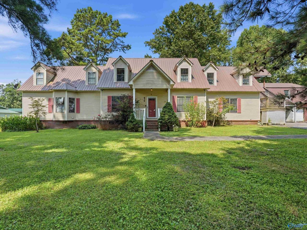 676 5th Street - Photo 1