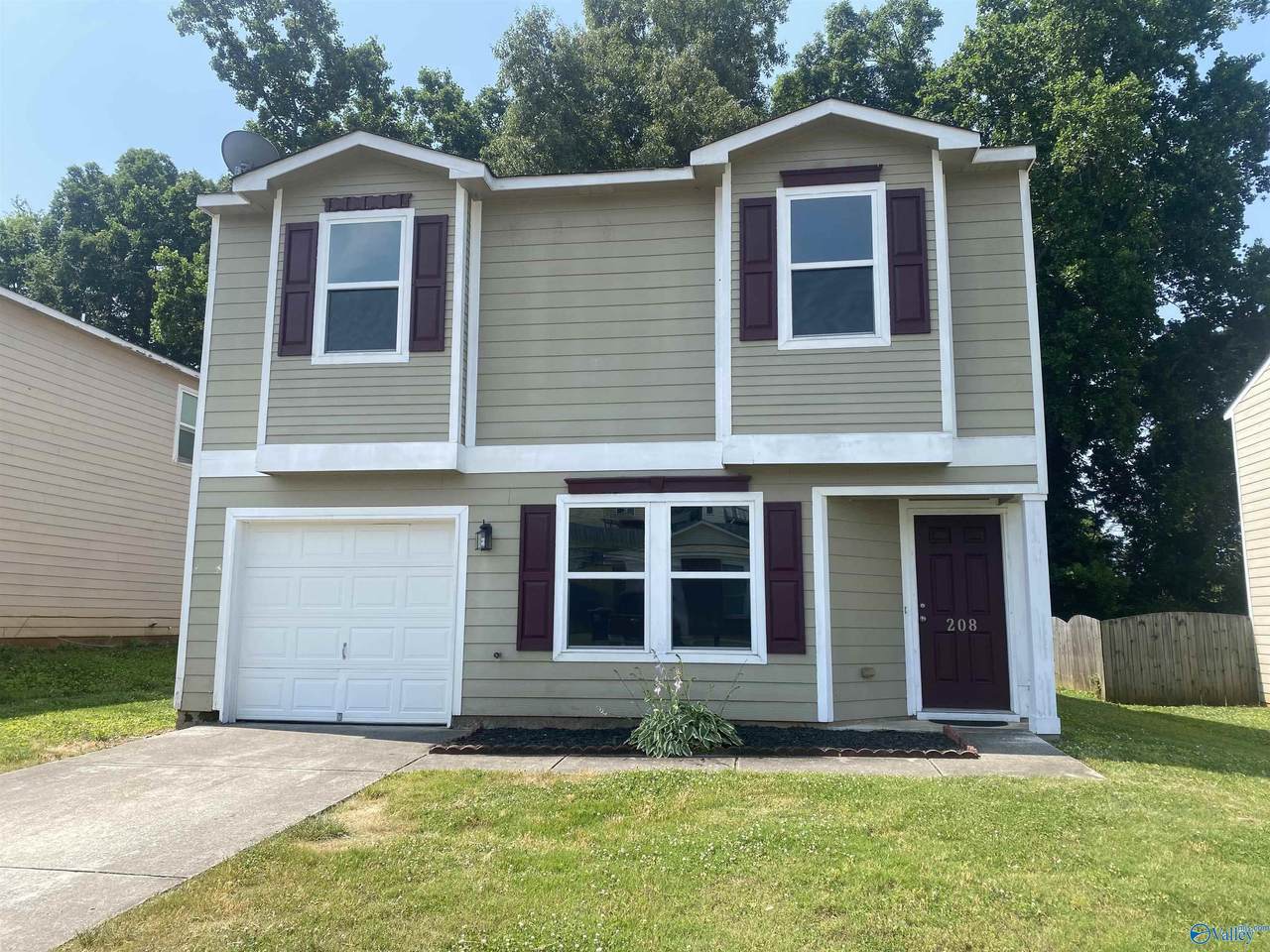 208 Whitestone Drive - Photo 1