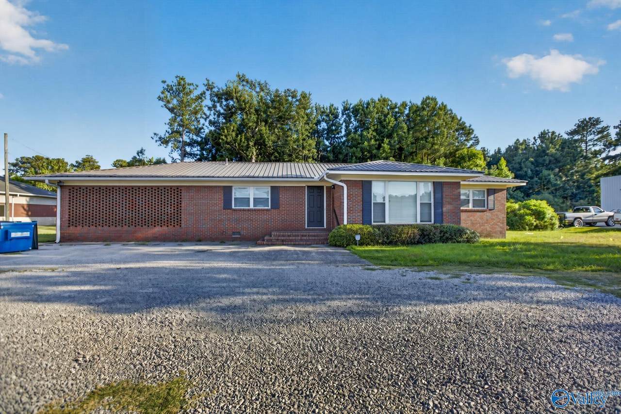 725 Gilbert Ferry Road - Photo 1