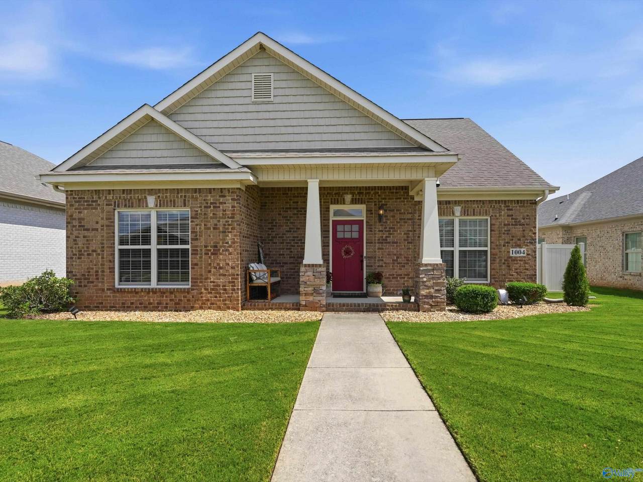 1004 Ashenbury Park - Photo 1