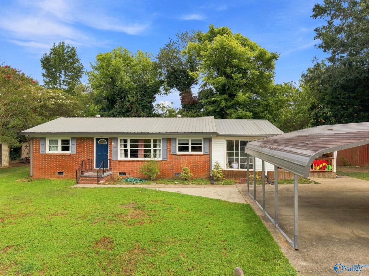 1517 Lee Avenue - Photo 1