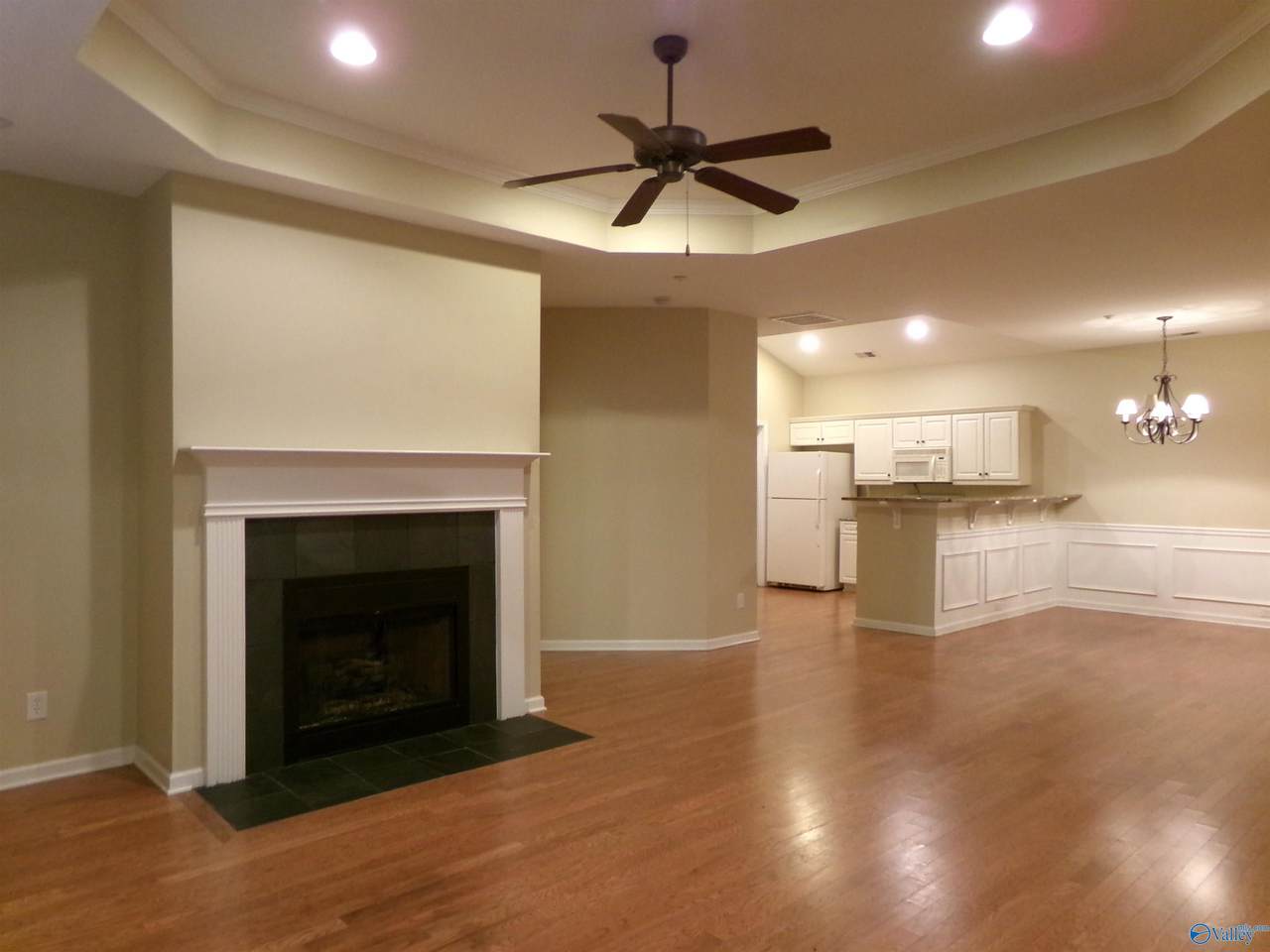 https://bt-photos.global.ssl.fastly.net/nalmls/1280_boomver_1_21928115-2.jpg