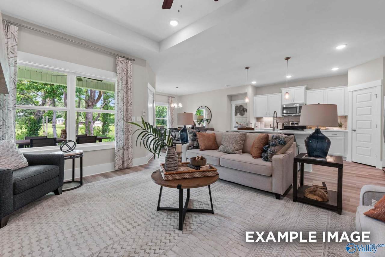 119 Luxor Avenue - Photo 1