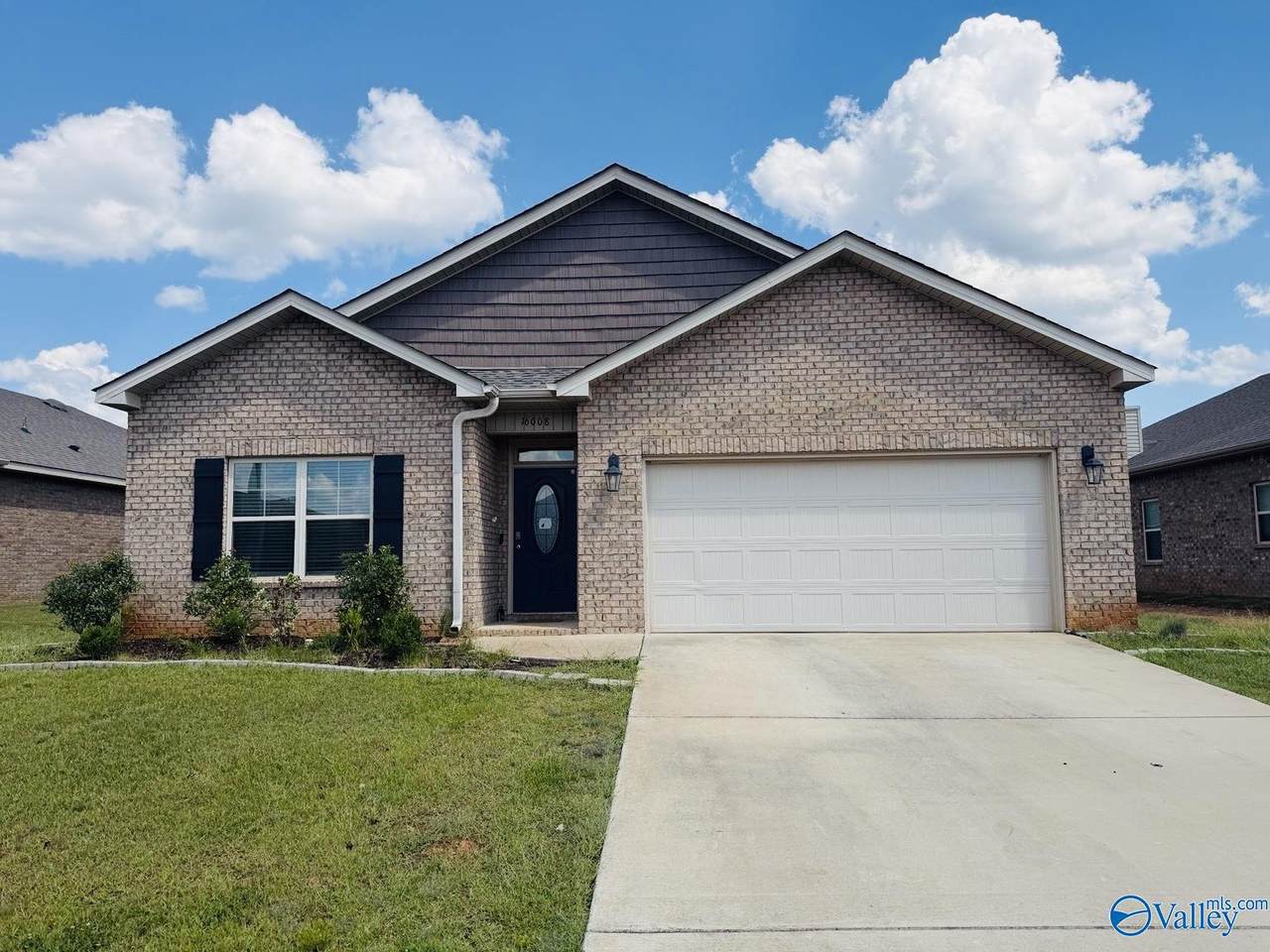 16008 Glenncrest Lane - Photo 1