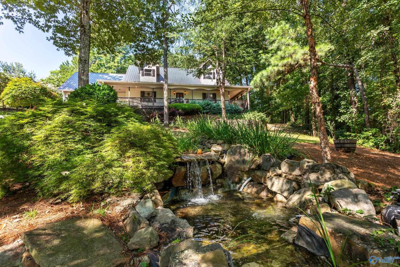 416 Pinewood Avenue - Photo 1