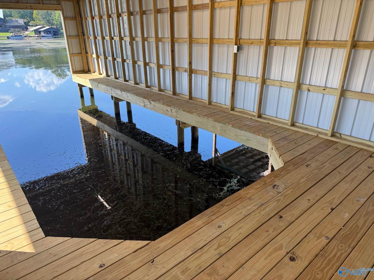 https://bt-photos.global.ssl.fastly.net/nalmls/orig_boomver_1_21928437-2.jpg