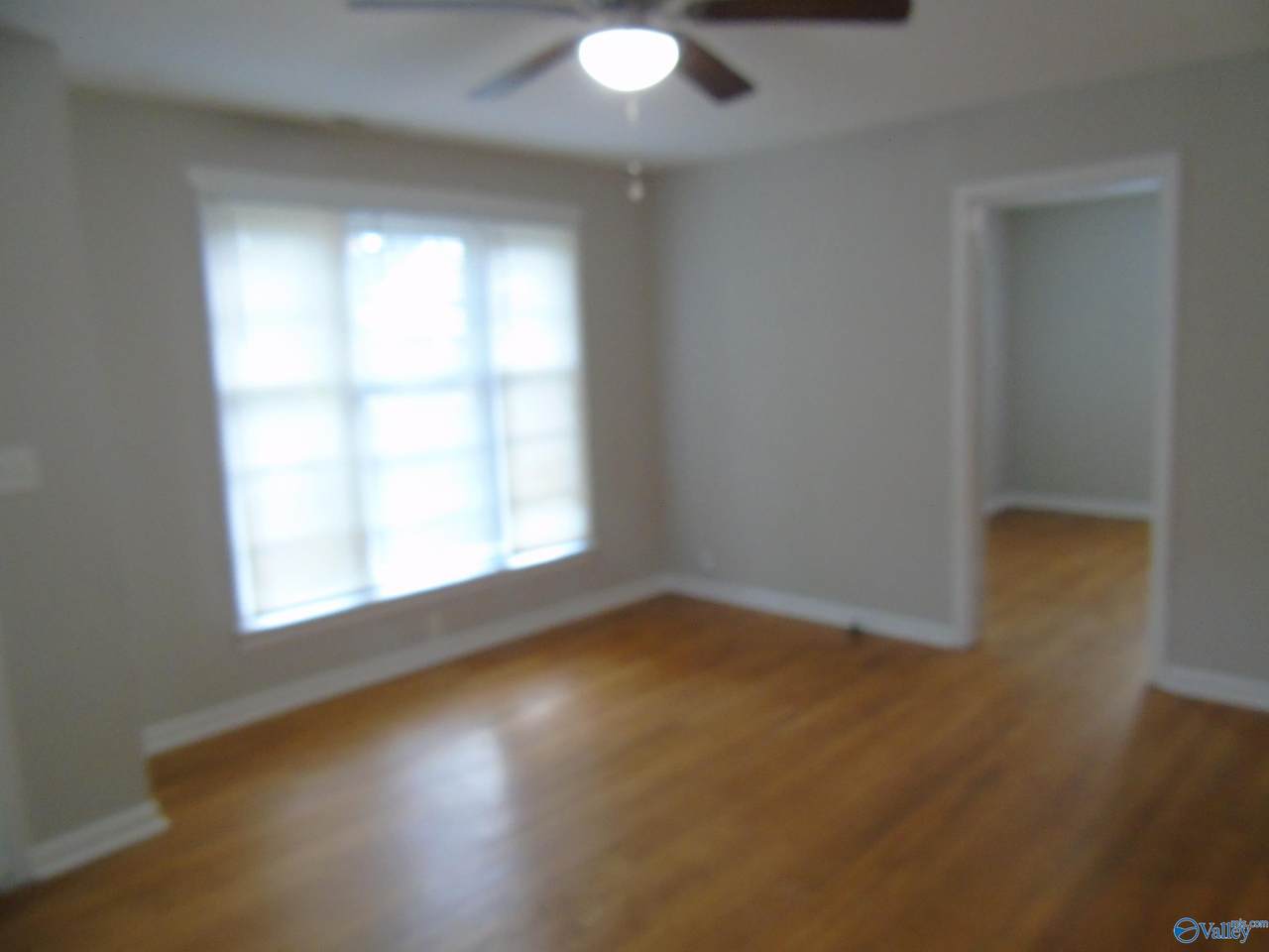 https://bt-photos.global.ssl.fastly.net/nalmls/1280_boomver_1_21928503-2.jpg