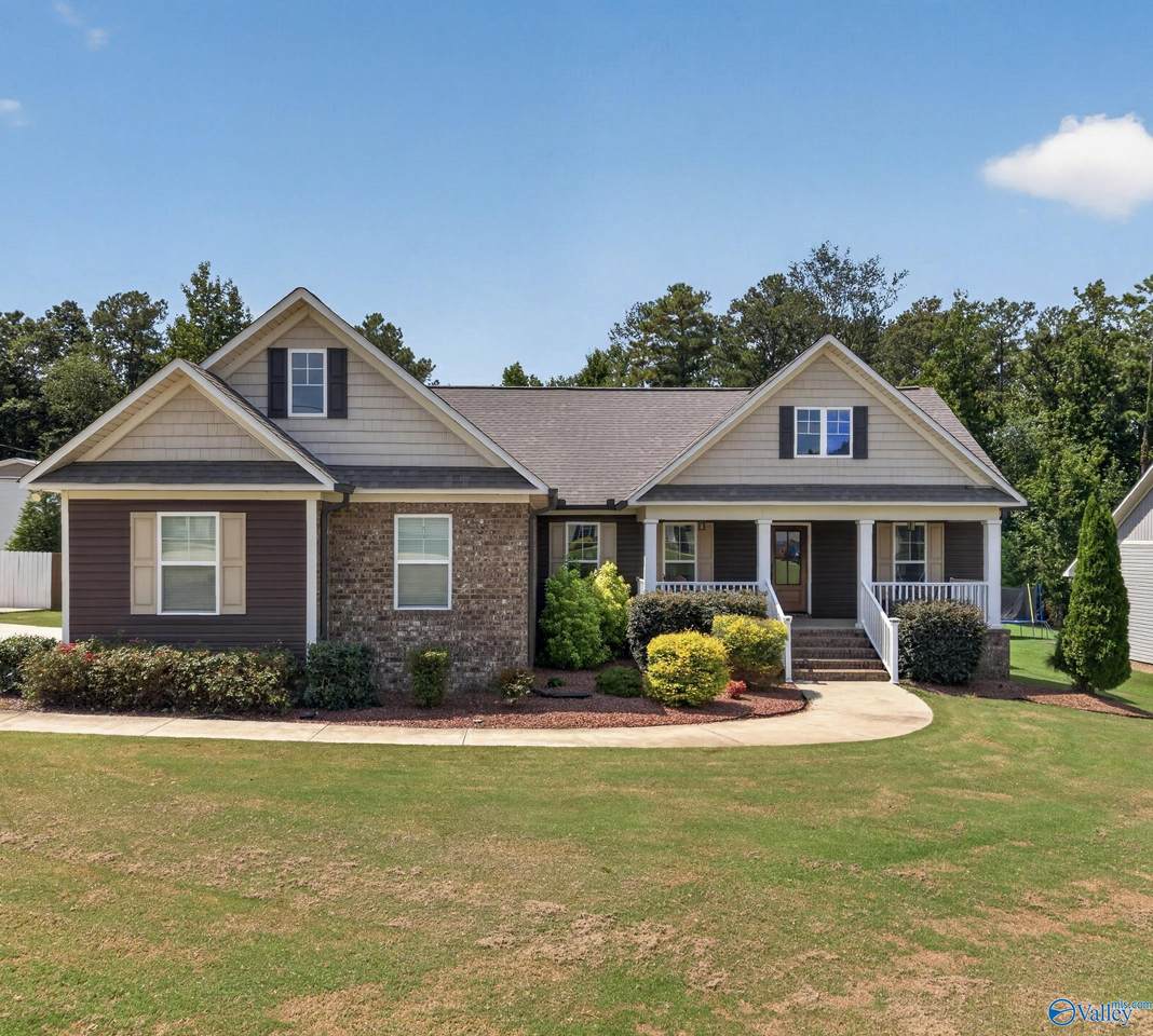1550 Cottage Lane - Photo 1