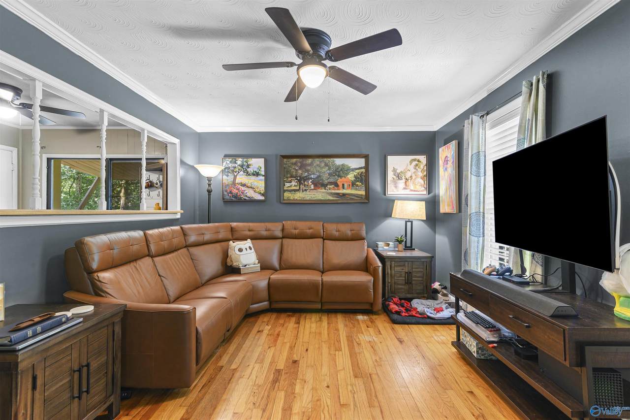 https://bt-photos.global.ssl.fastly.net/nalmls/1280_boomver_1_21928631-2.jpg