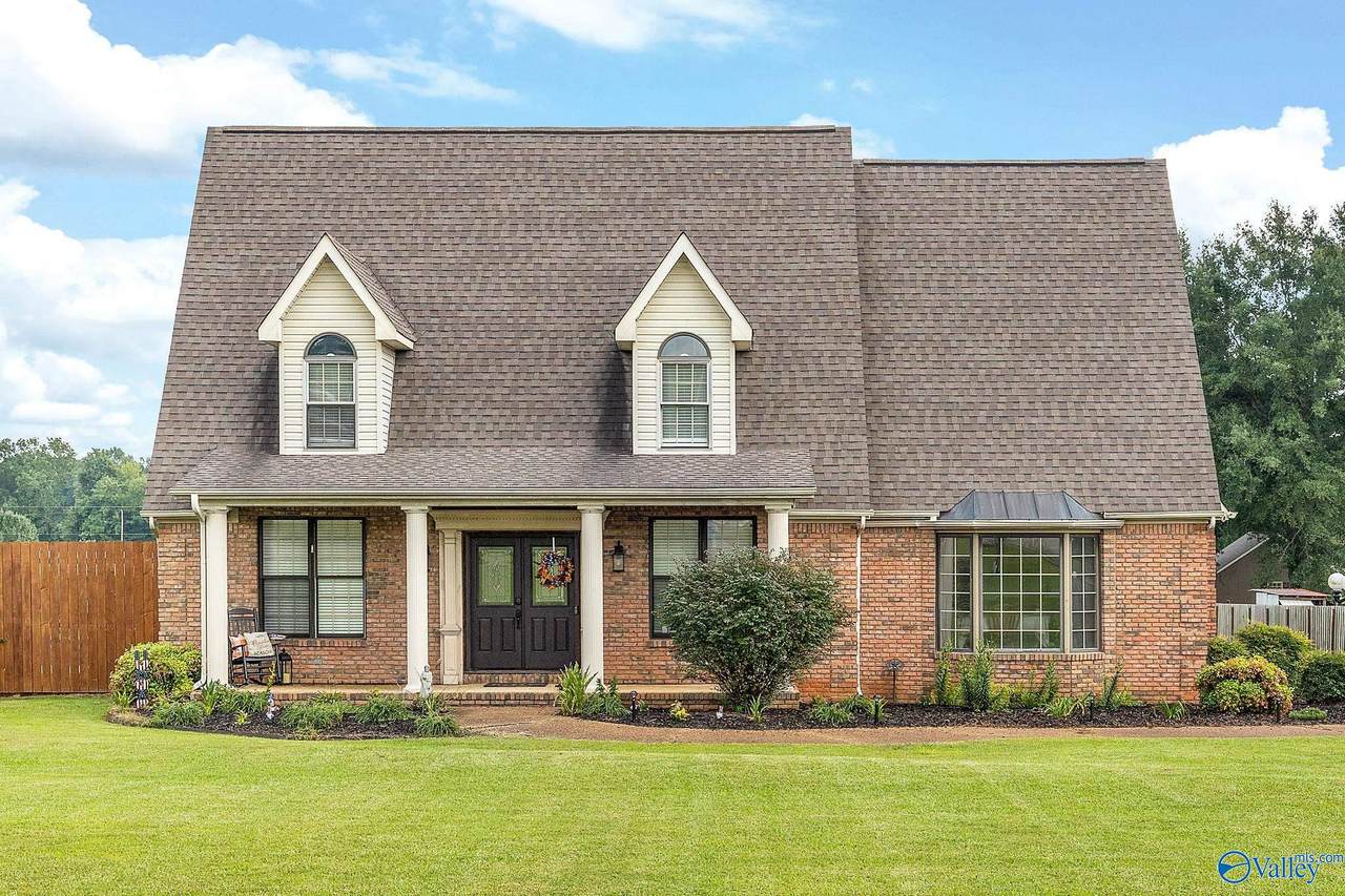 4106 Chapel Hill Road - Photo 1