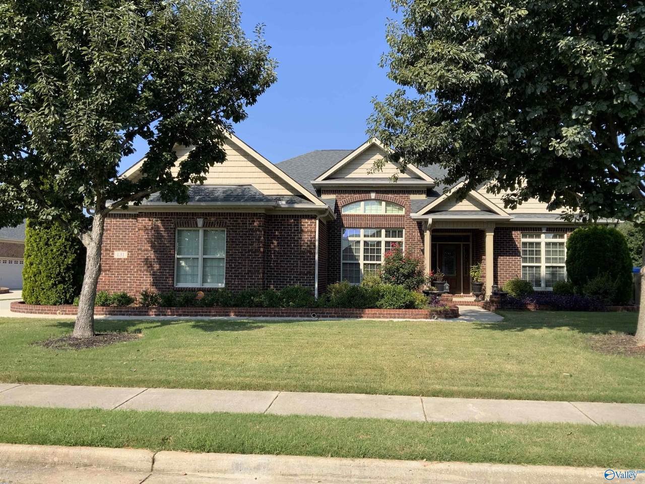 131 Arborwood Drive - Photo 1