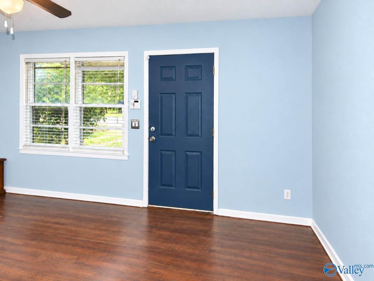https://bt-photos.global.ssl.fastly.net/nalmls/1280_boomver_1_21929006-2.jpg
