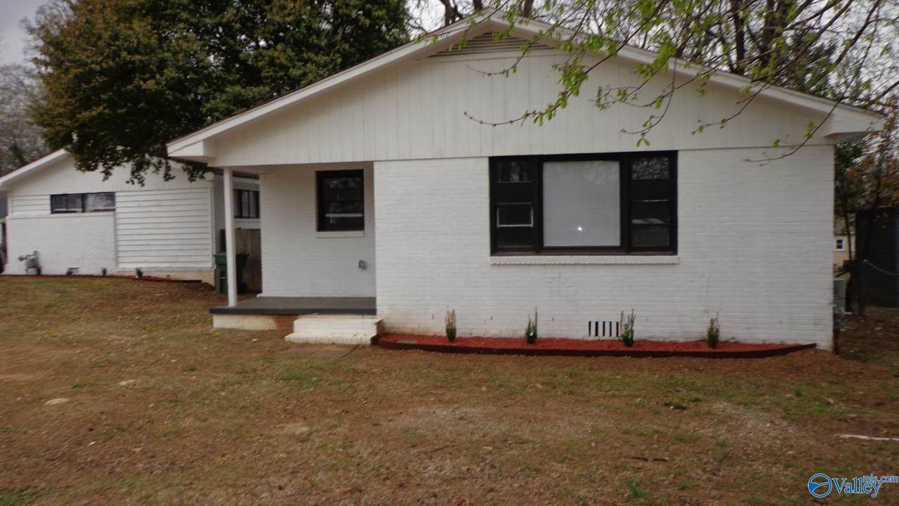 112 Drake Avenue - Photo 1