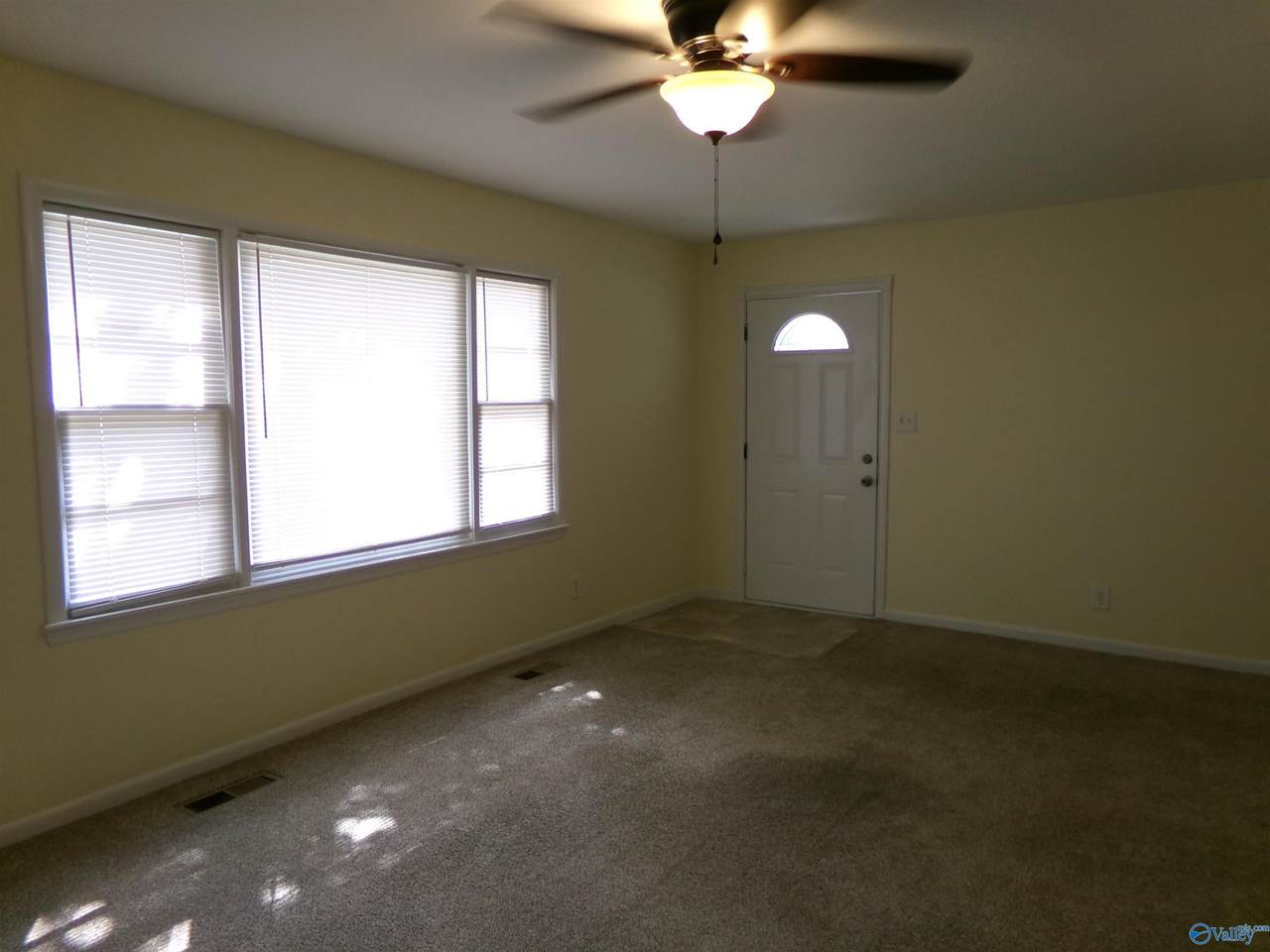 https://bt-photos.global.ssl.fastly.net/nalmls/1280_boomver_1_21929082-2.jpg