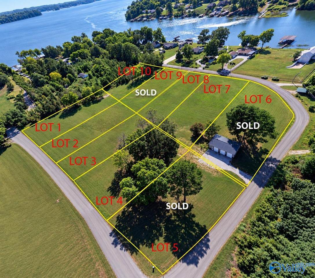 1438 County Road 584 - Photo 1