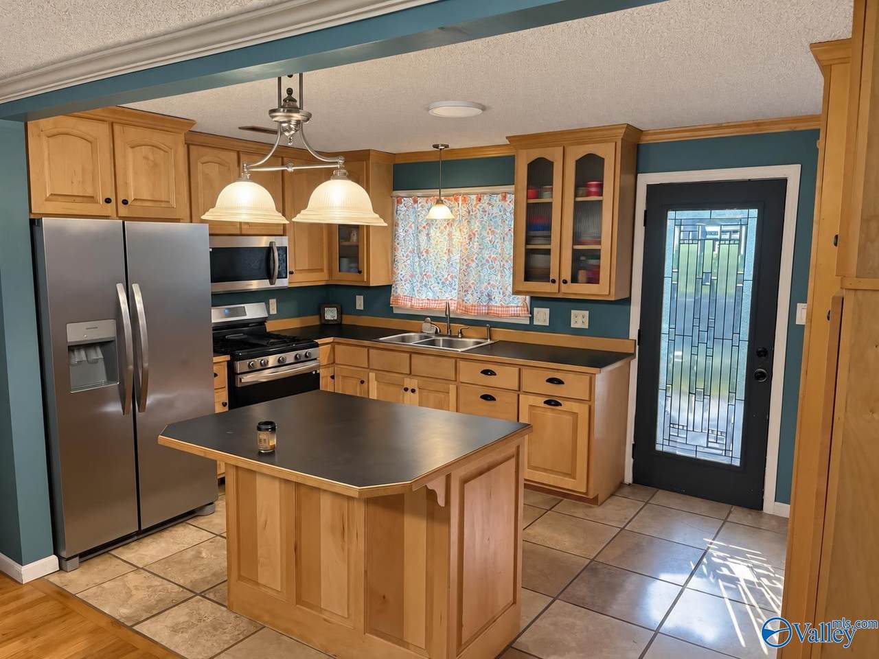 https://bt-photos.global.ssl.fastly.net/nalmls/1280_boomver_1_21929160-2.jpg