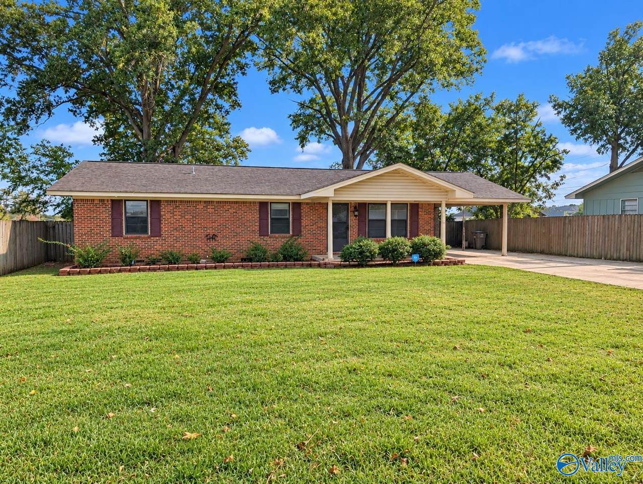 405 Clearview Street - Photo 1