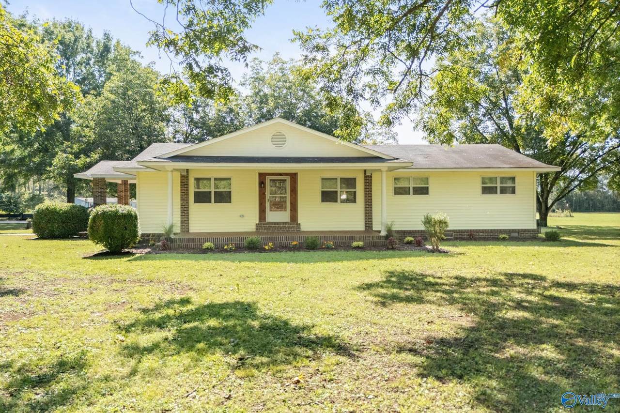 1446 Sharps Cove Road - Photo 1