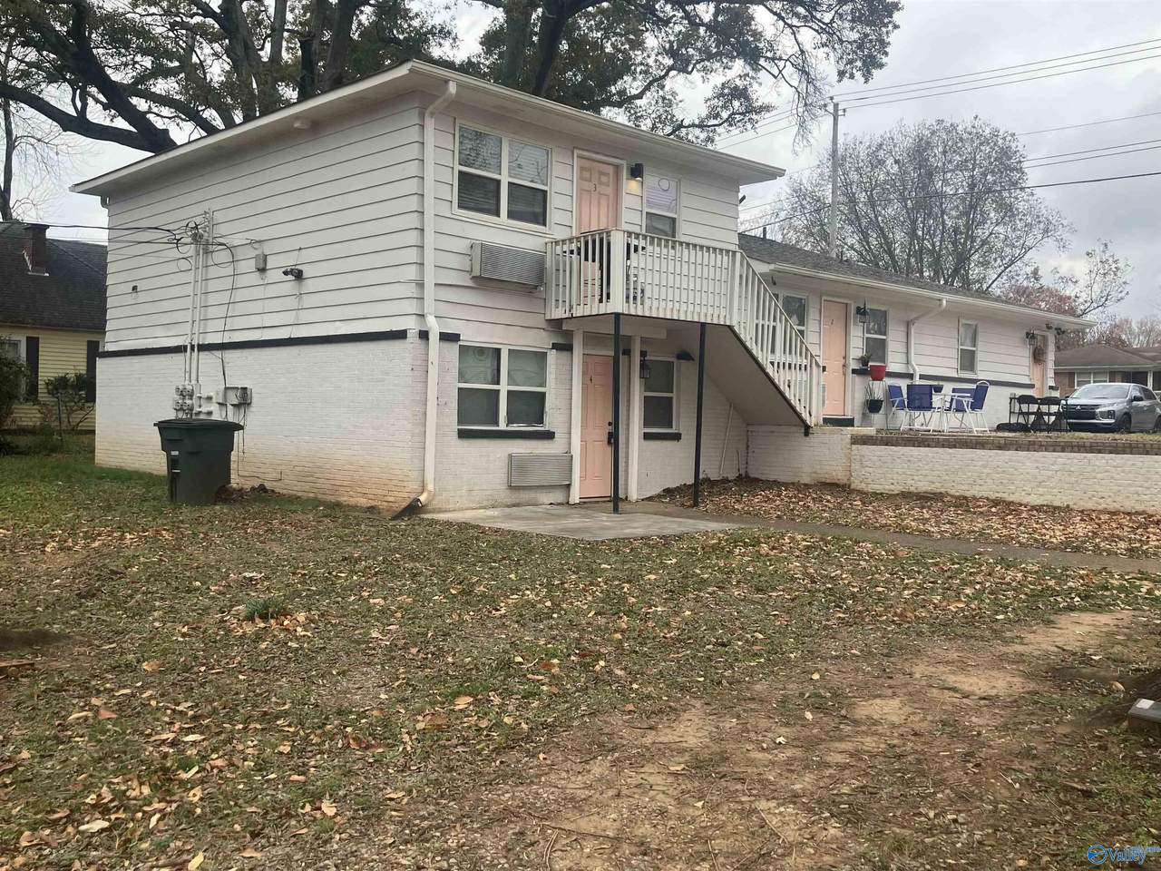 1506 Oakwood Avenue - Photo 1