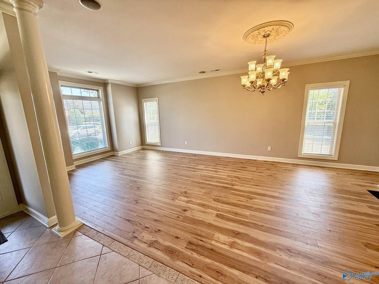 https://bt-photos.global.ssl.fastly.net/nalmls/1280_boomver_1_21929417-2.jpg