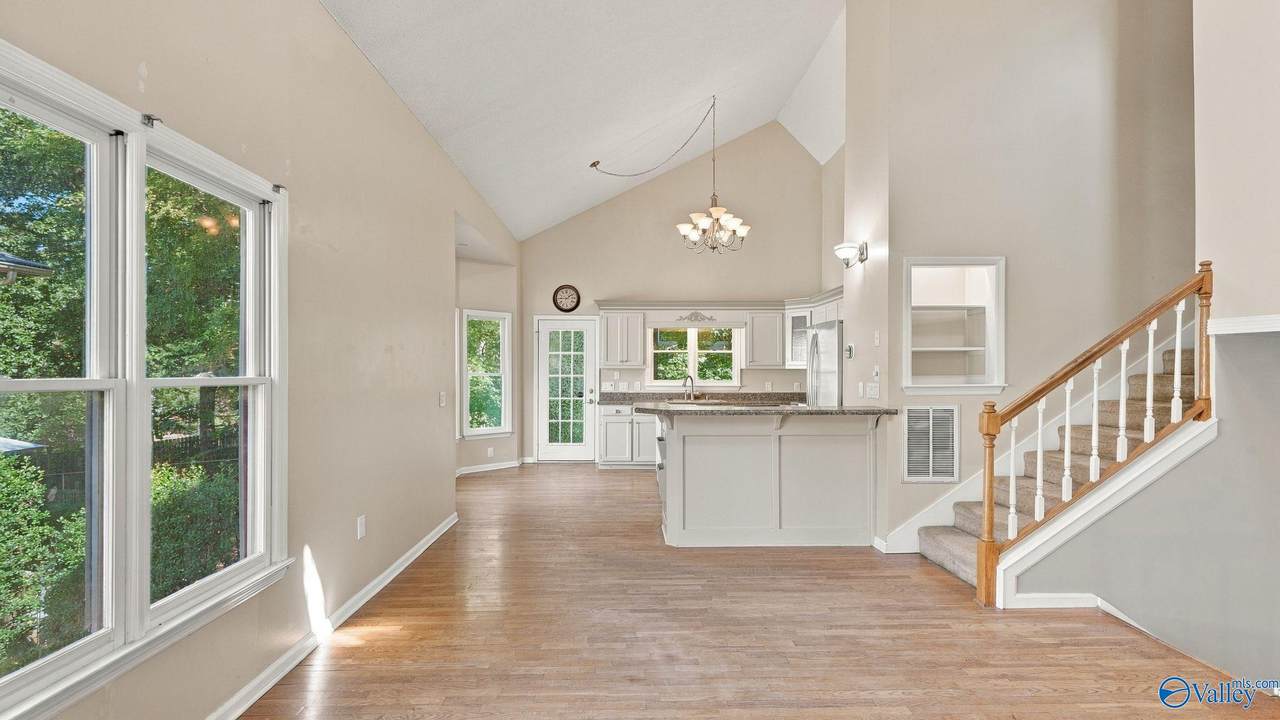 503 Farmingdale Road - Photo 1