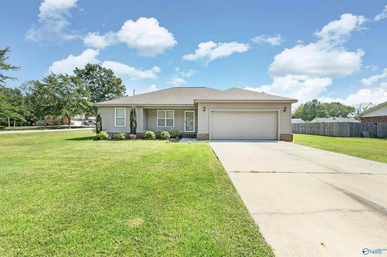 600 Gable Circle - Photo 1