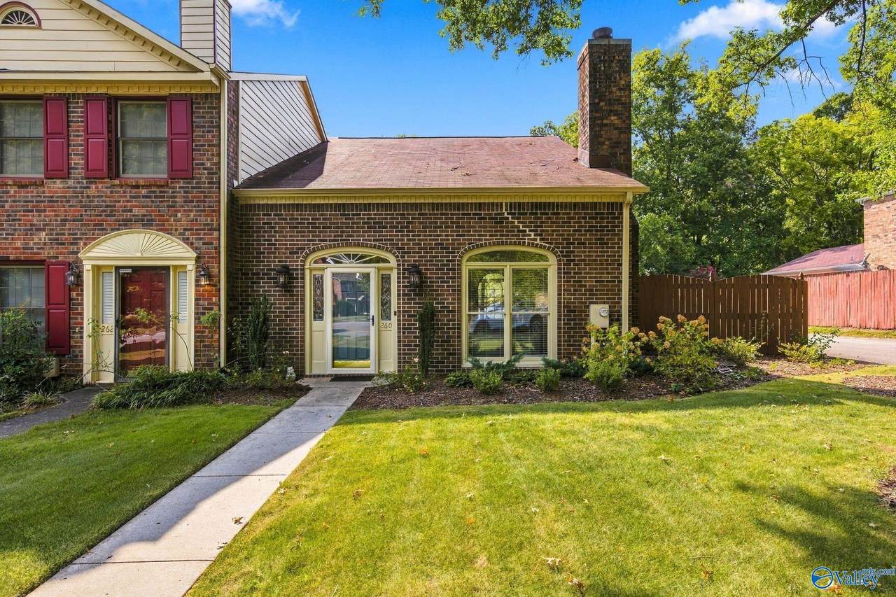 260 Lake Circle - Photo 1