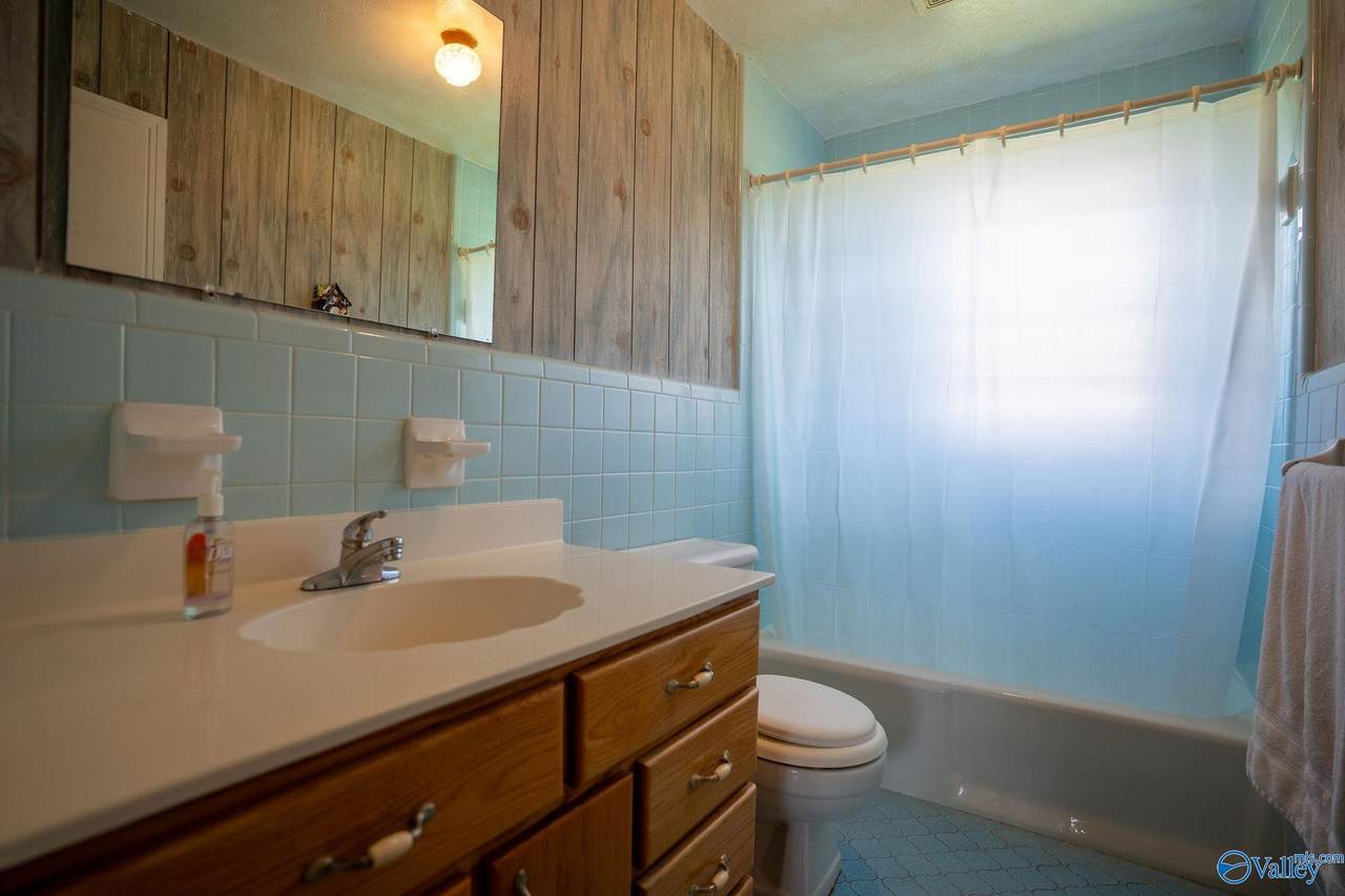 https://bt-photos.global.ssl.fastly.net/nalmls/1280_boomver_1_21929759-2.jpg