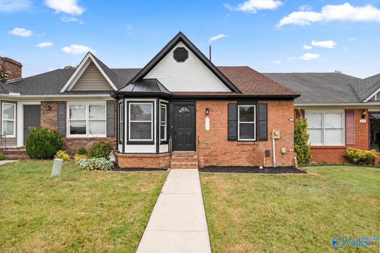 424 Autumnwood Drive - Photo 1