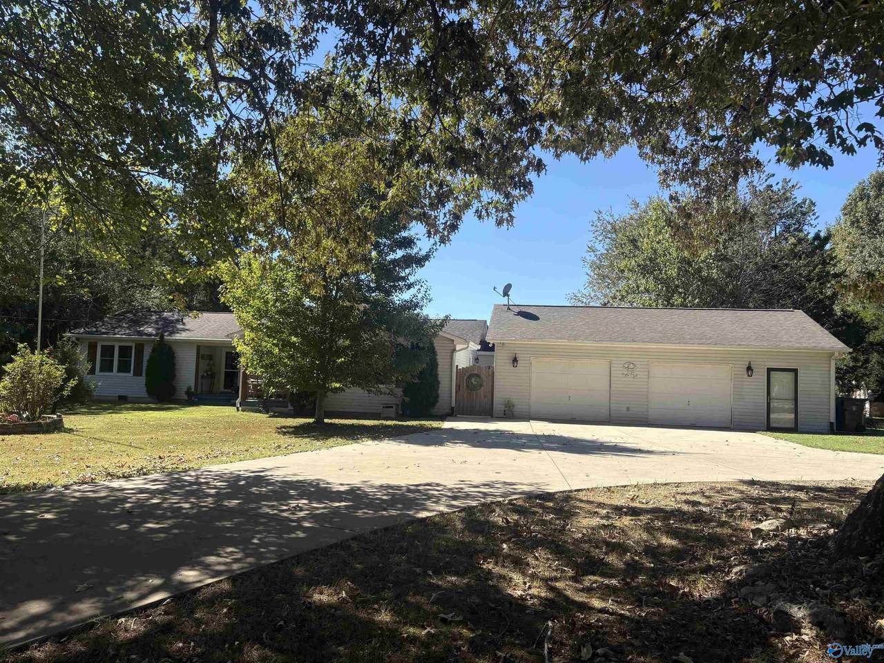 460 Brooks Church Road - Photo 1