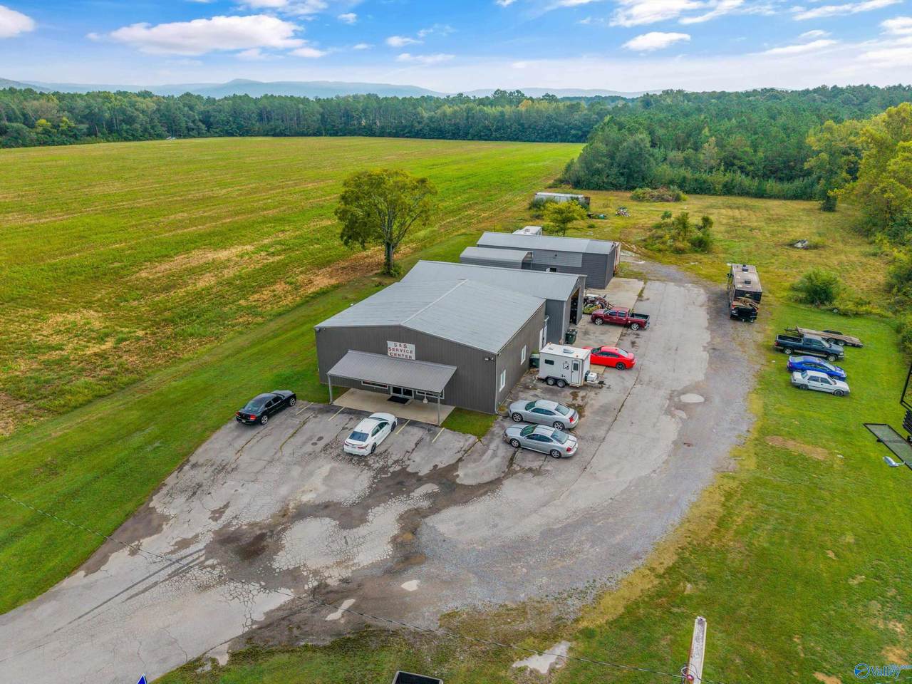 9055 Highway 431 South - Photo 1