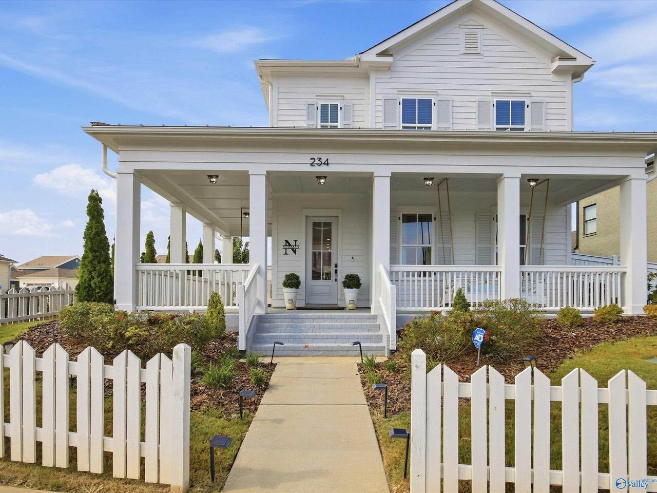 https://bt-photos.global.ssl.fastly.net/nalmls/1280_boomver_1_21930614-2.jpg
