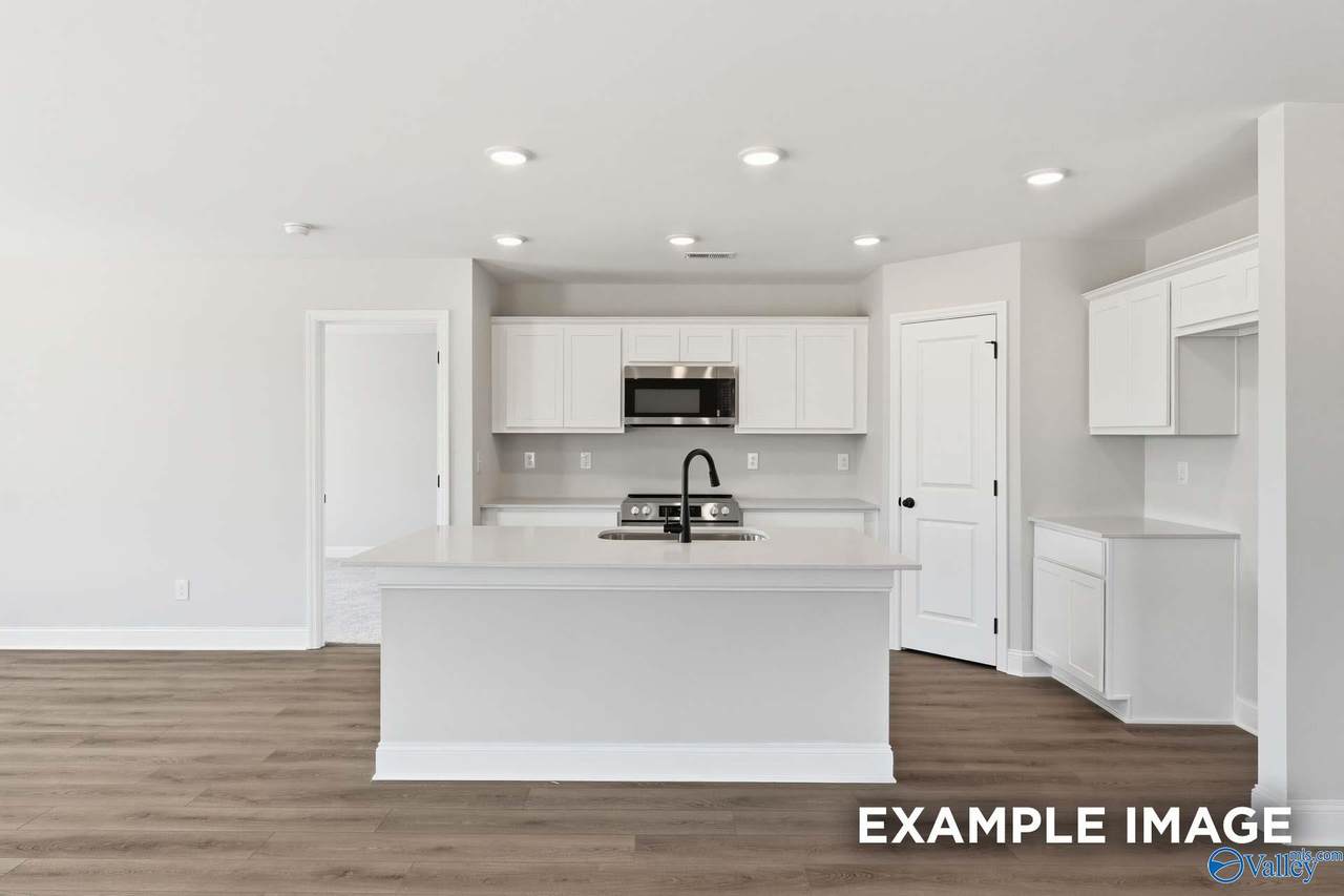 https://bt-photos.global.ssl.fastly.net/nalmls/1280_boomver_1_21930855-2.jpg